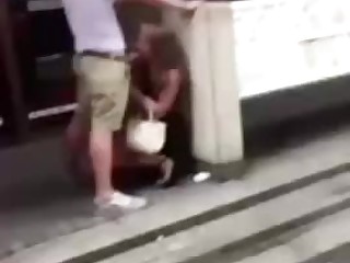 Бесстыдники занимаются сексом на улице порно подборка